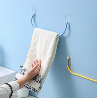 Organizador de zapatos para puerta de baño sin perforaciones montado en la pared, estante de pared con drenaje para interiores, estante para zapatillas de baño